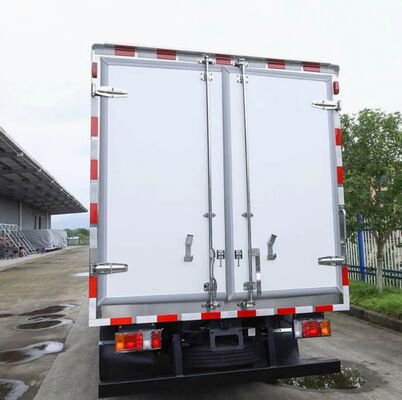 ISUZU QINGLING 600P xe tải đông lạnh 6 bánh 3 tấn có bộ làm lạnh THERMO KING model RV380